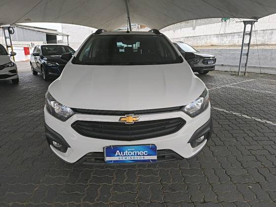 CHEVROLET ONIX 1.4 MPFI ACTIV 8V FLEX 4P AUTOMÁTICO